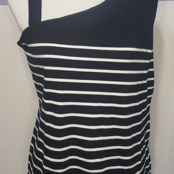 NWT Black and White August Silk One Shoulder Top Size XL - Picture 1 of 7